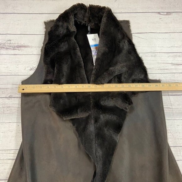 ISDA & Co Chocolate Reversible Shearling Cardigan Vest Women Size L - Picture 7 of 8